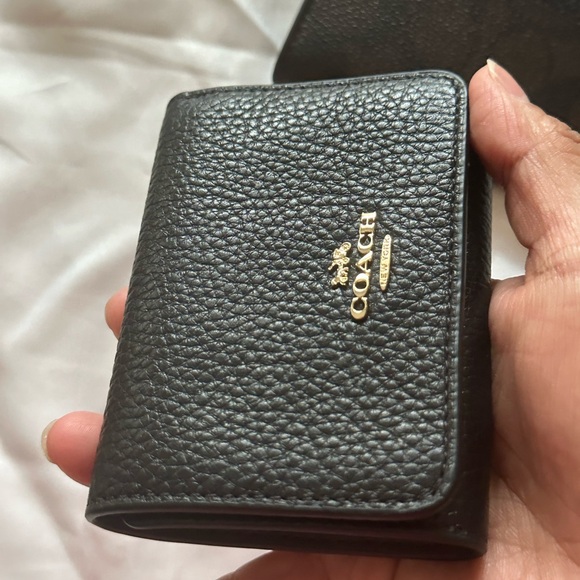 Coach Wallet - Picture 4 of 13